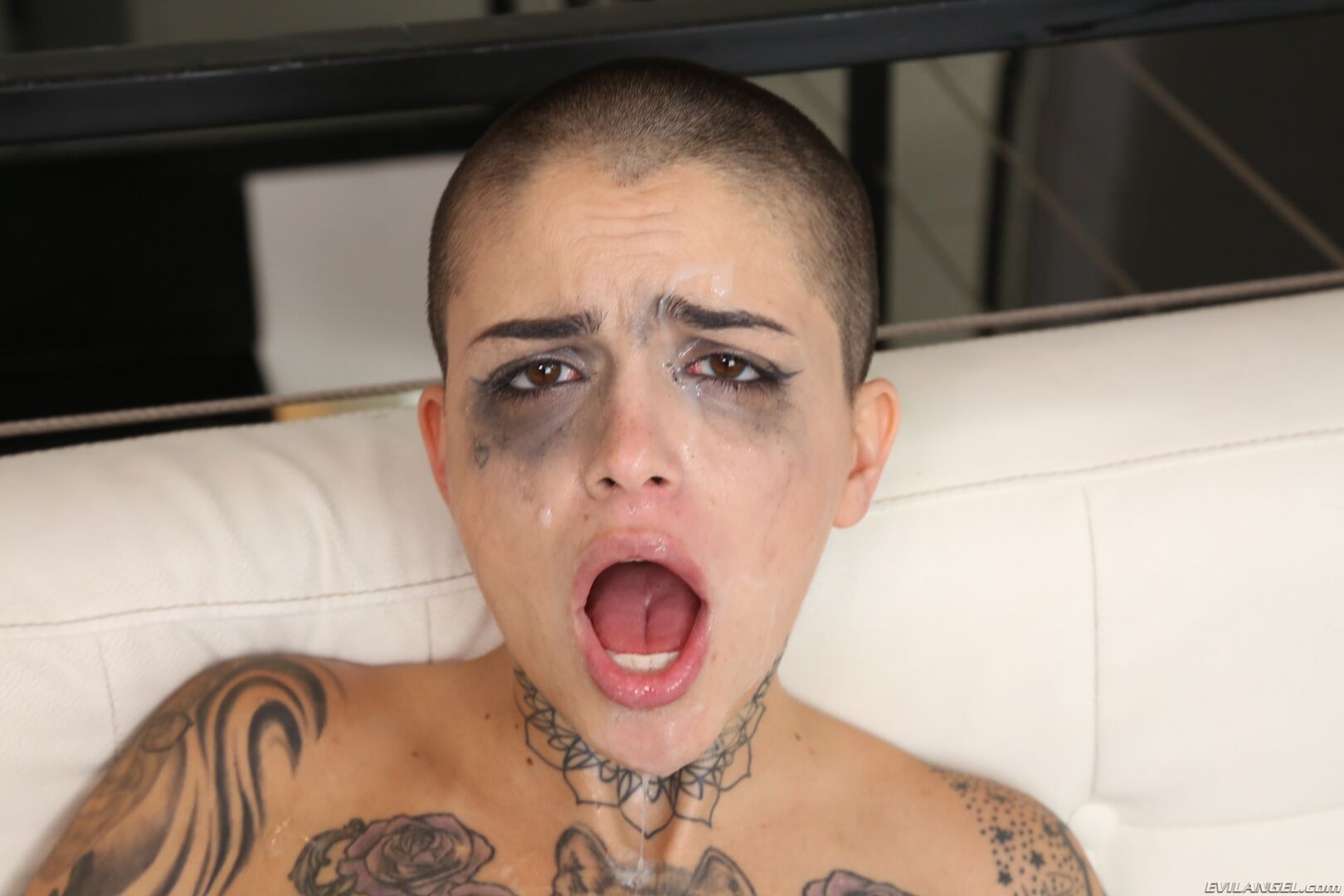 Inked Leigh Fucked To Multiple Squirts