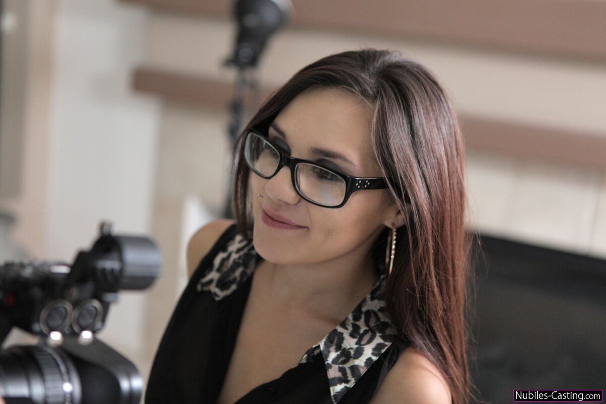 Cali Doe Cast Sofia Lata Ep2 - S1:E4