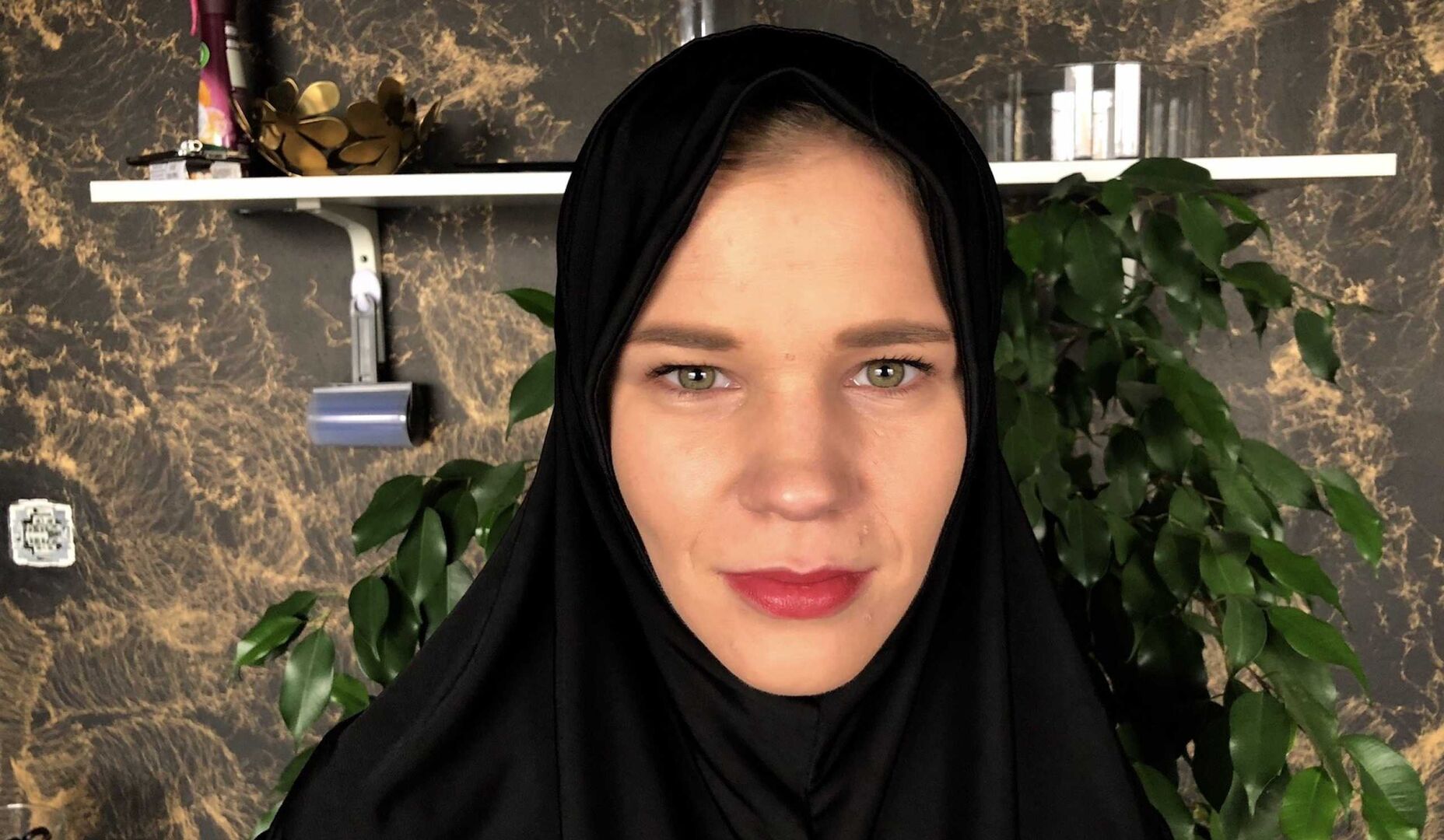 Muslim bitch Sara Kay fucked with her lawyer