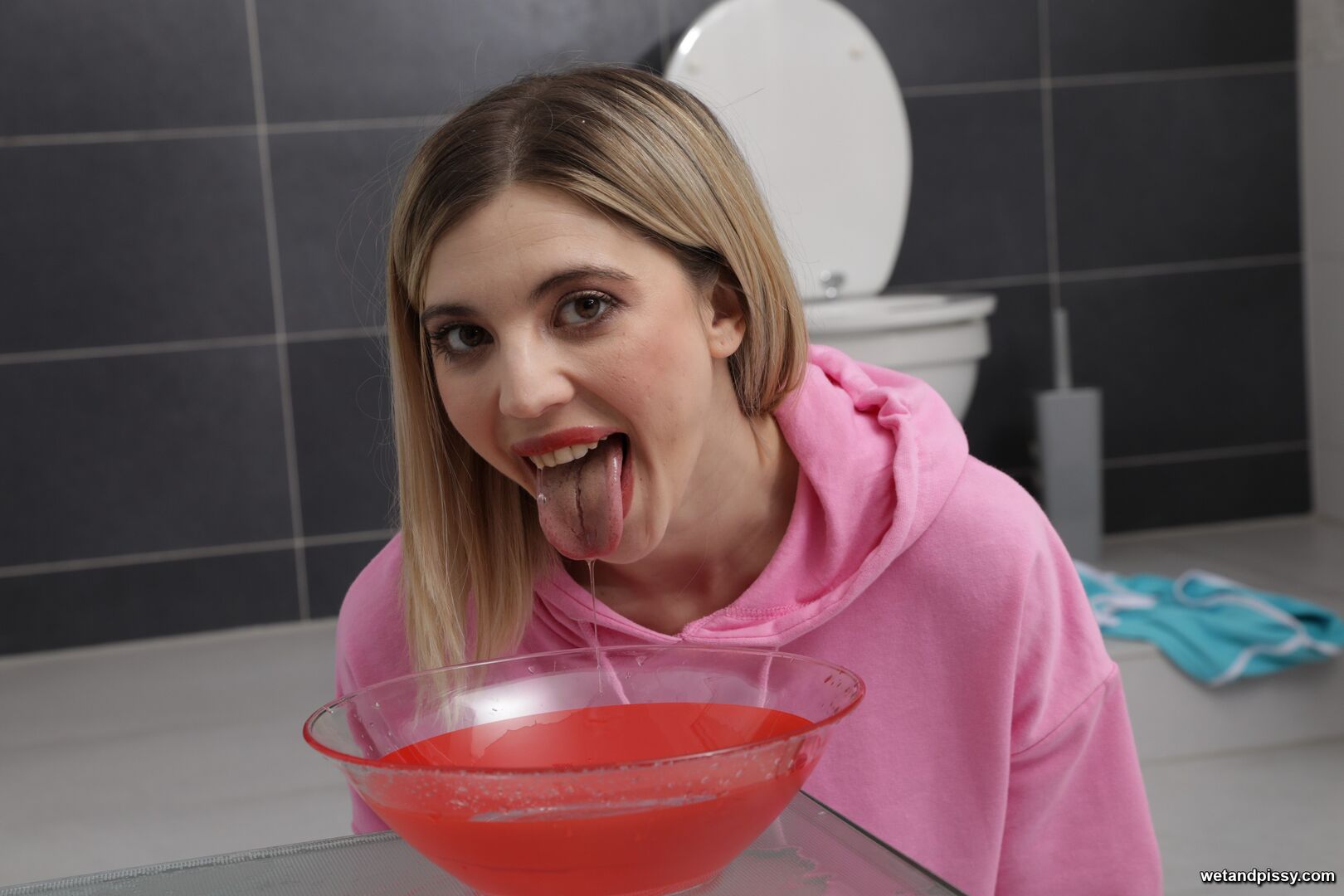 MARTINA MUSA — BATHROOM BLISS