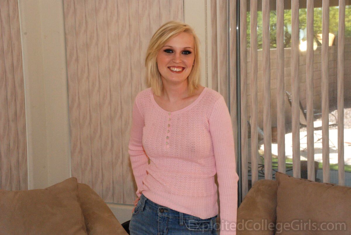 Amanda - POV 011652