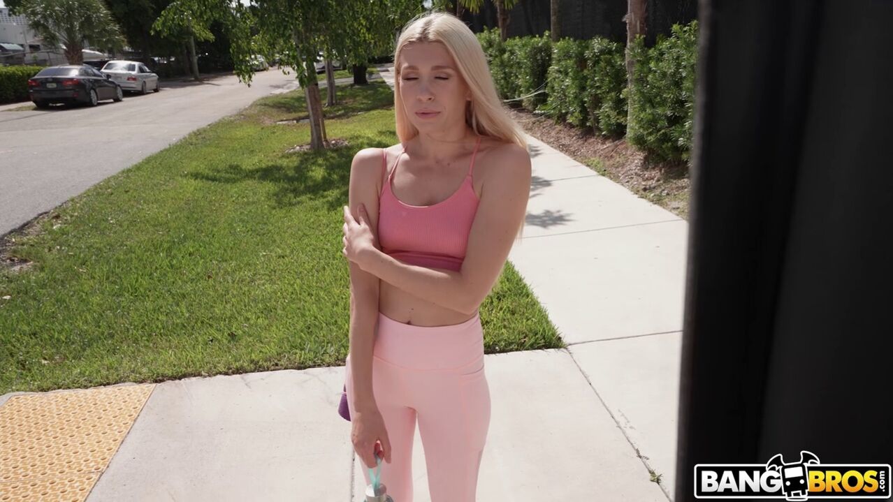 Hot Yoga Student Banged in Bus