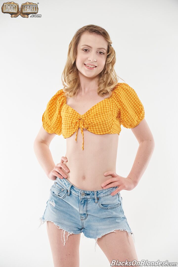 Daisy Bean-BlacksOnBlondes