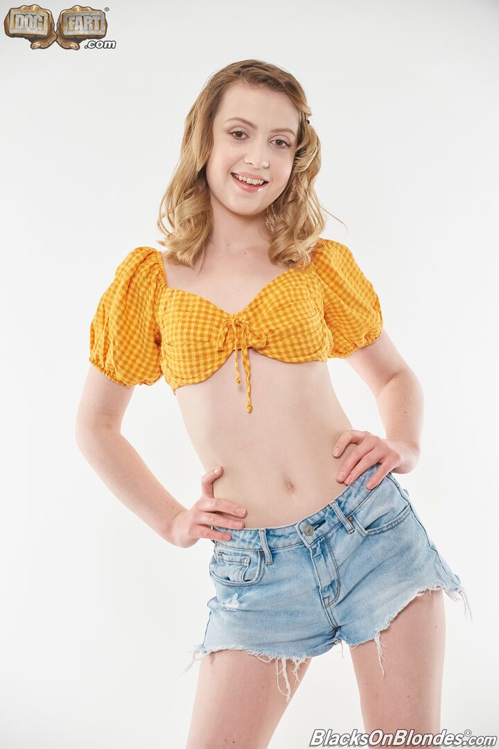 Daisy Bean-BlacksOnBlondes