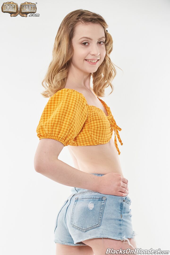 Daisy Bean-BlacksOnBlondes