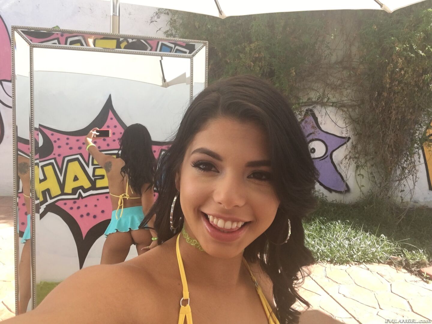 19YOS SHARE ANAL THREESOME, ENEMA FUN!