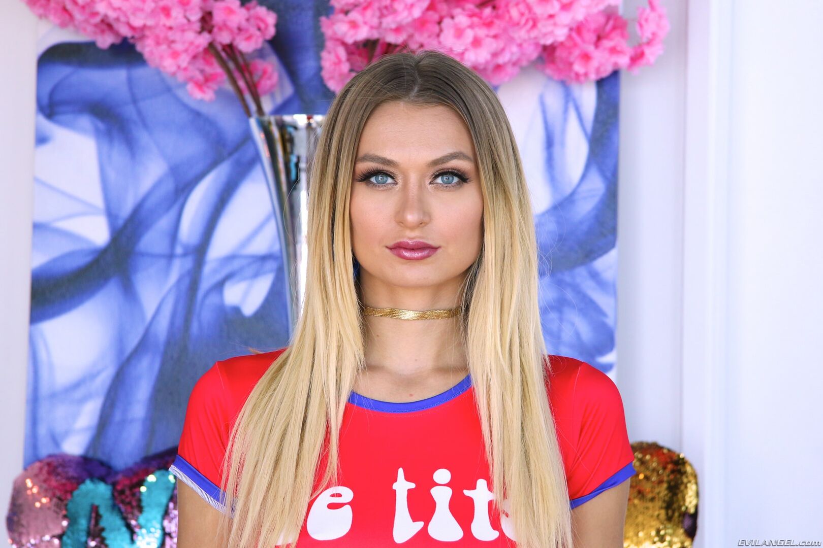HOT-BODIED NATALIA SODOMIZED TO GAPING