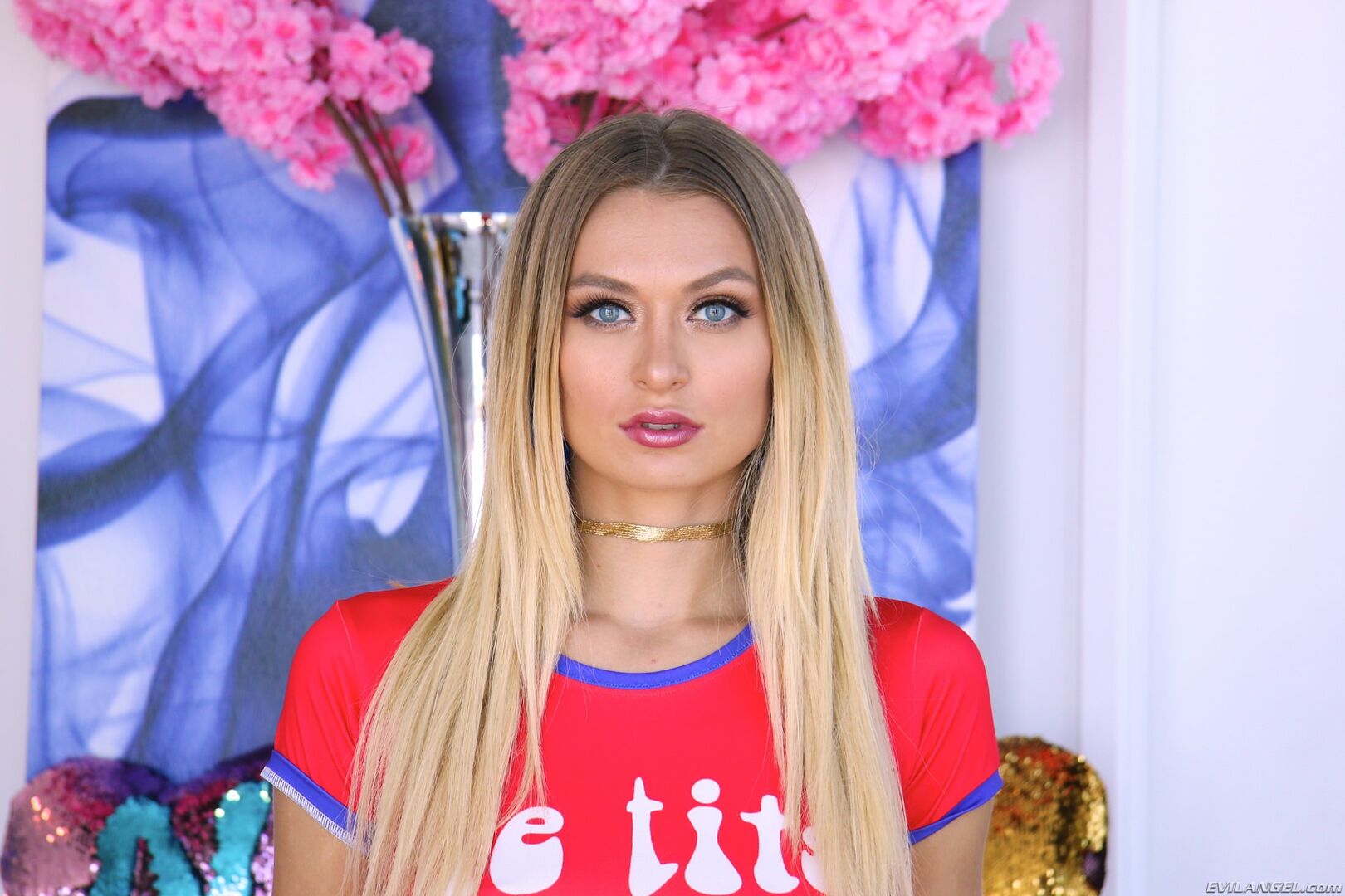HOT-BODIED NATALIA SODOMIZED TO GAPING