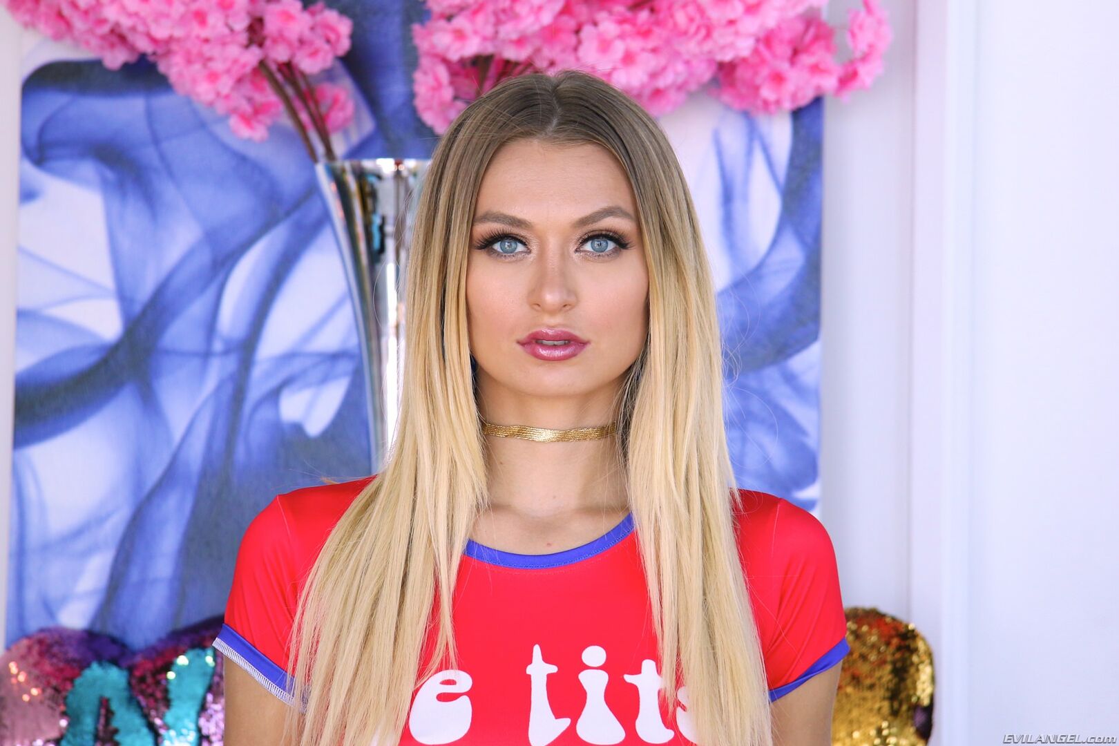 HOT-BODIED NATALIA SODOMIZED TO GAPING