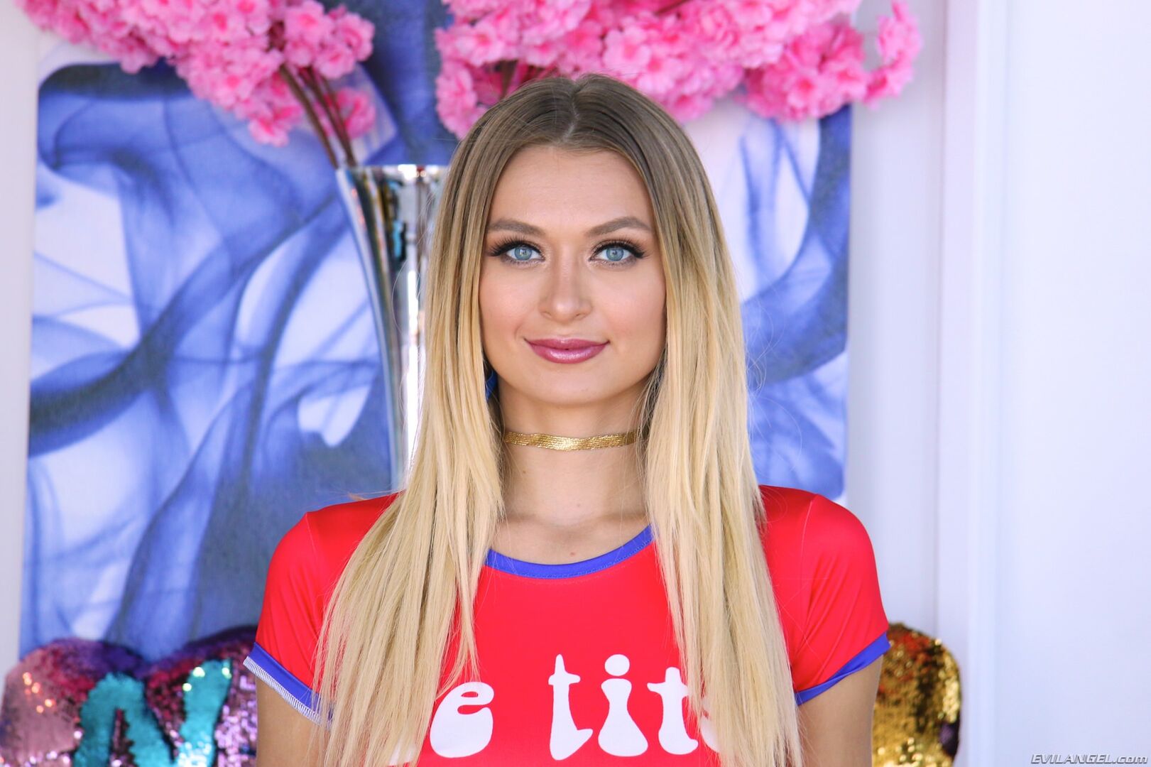 HOT-BODIED NATALIA SODOMIZED TO GAPING