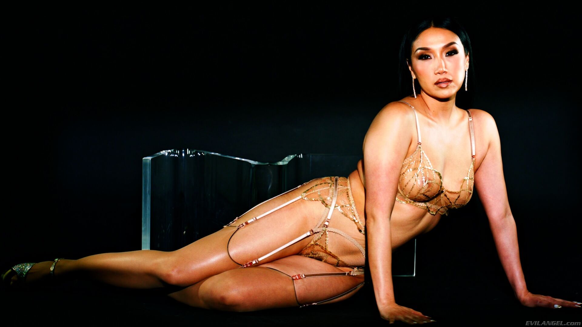 VICKI CHASE NINFOMANA Sc.5 Gangbang