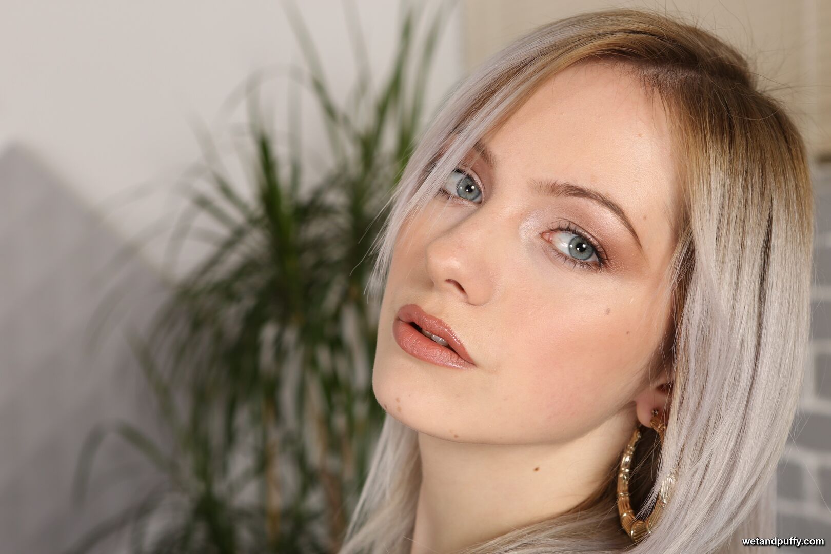 KATE FRESH — TIGHT TEEN PUSSY
