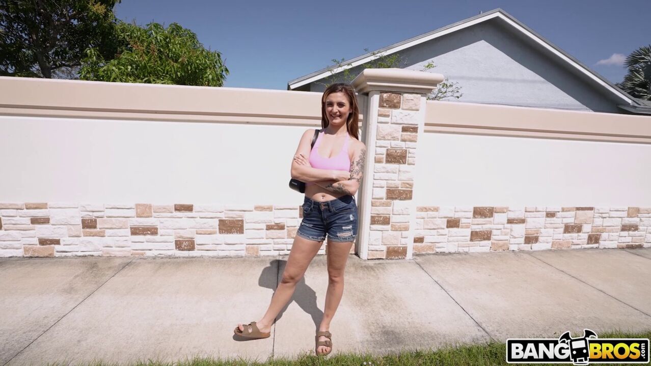 Harper Loves Money and Anal