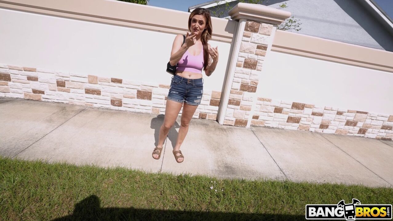 Harper Loves Money and Anal