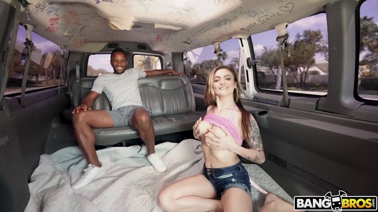 Harper Loves Money and Anal
