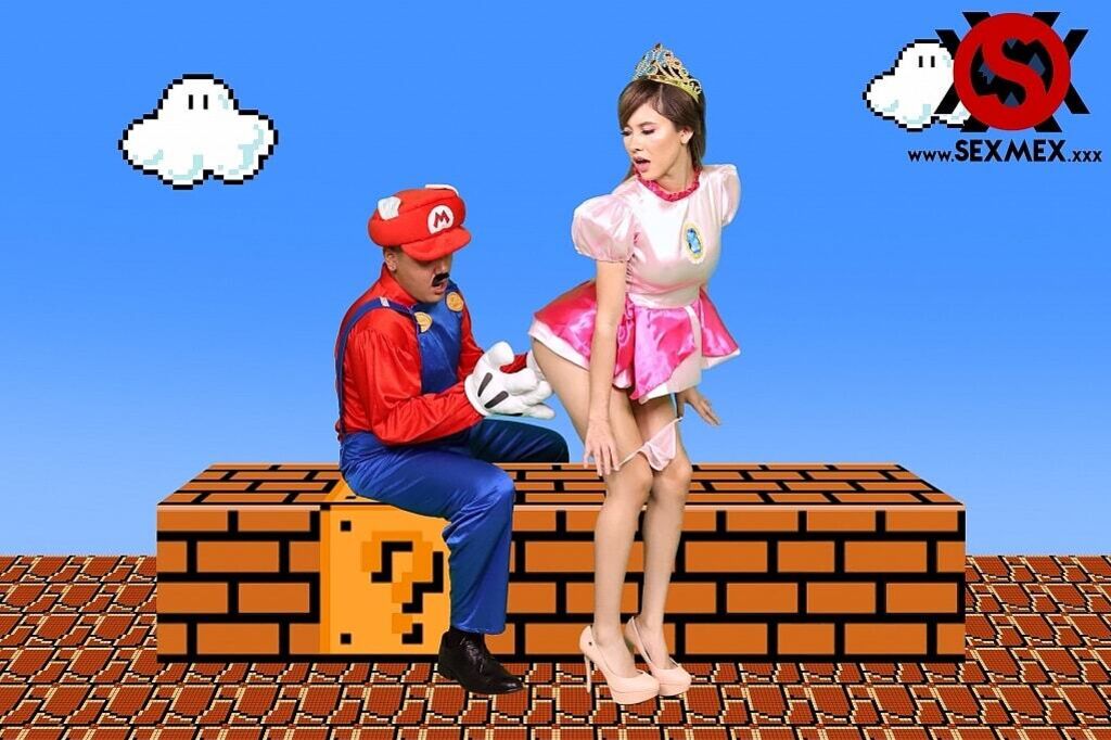 SUPER MARIO PORNO . ESMERALDA DUARTE AND KARI CACHONDA
