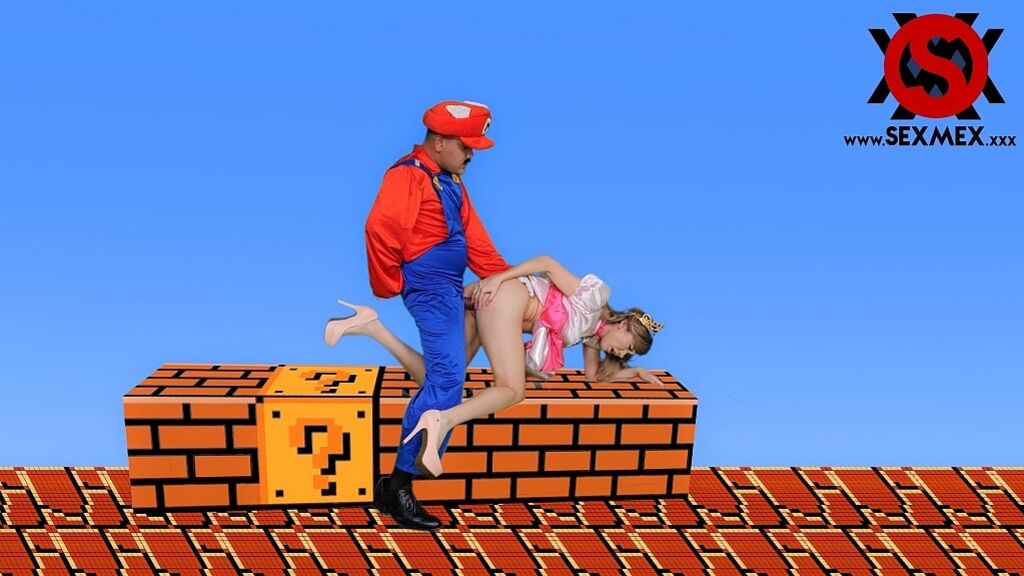 SUPER MARIO PORNO . ESMERALDA DUARTE AND KARI CACHONDA