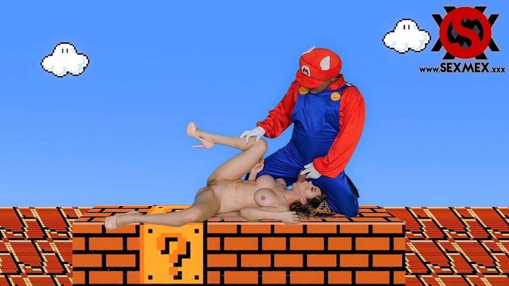 SUPER MARIO PORNO . ESMERALDA DUARTE AND KARI CACHONDA