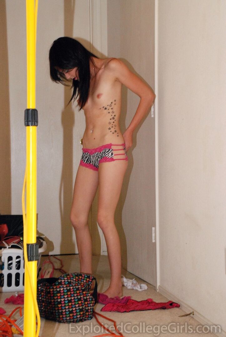 Ashley 010023
