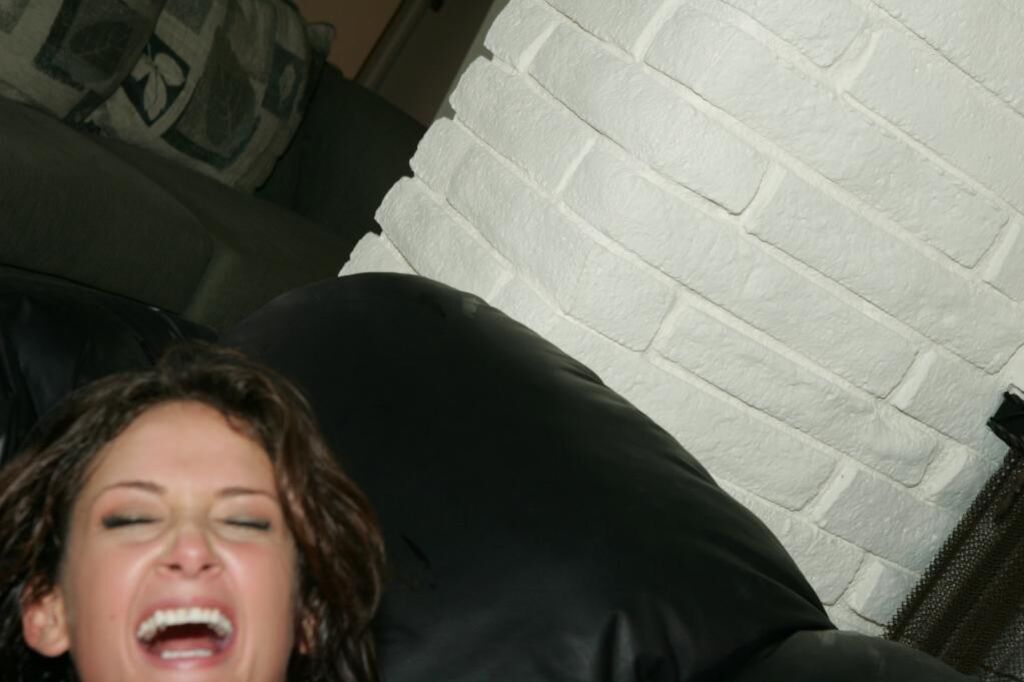 Anal HDV039