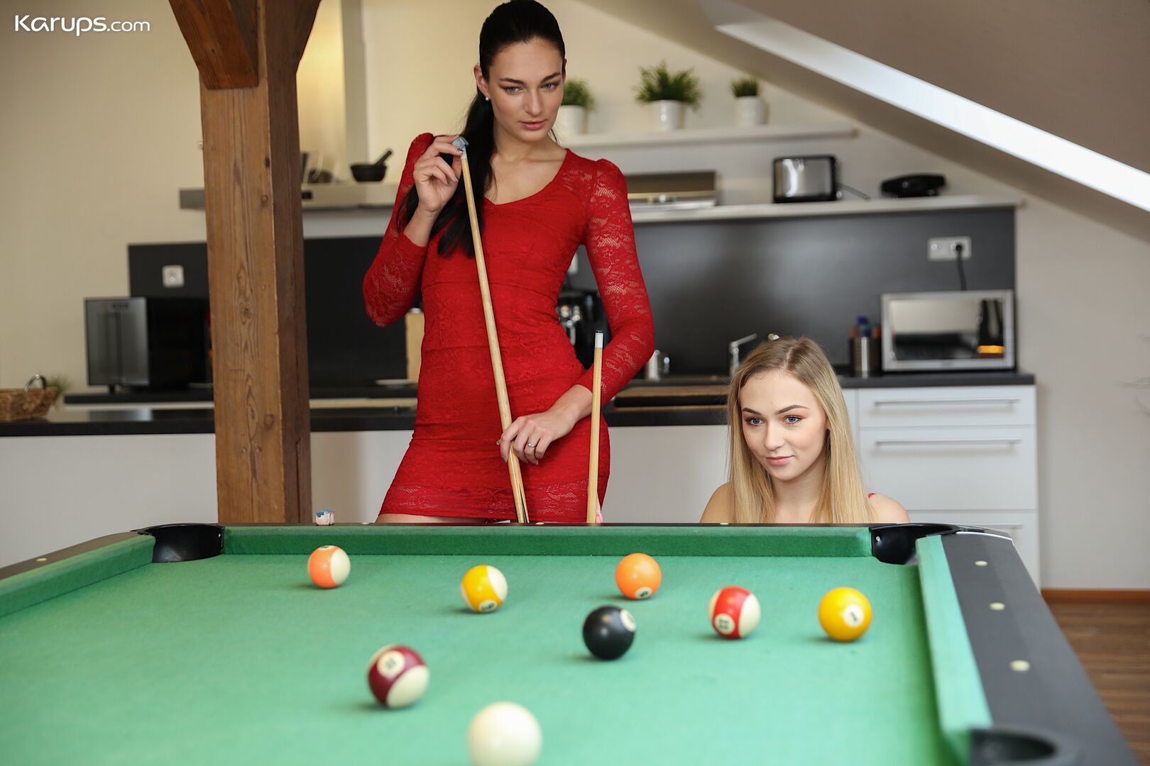 BILLIARD BITCHES
