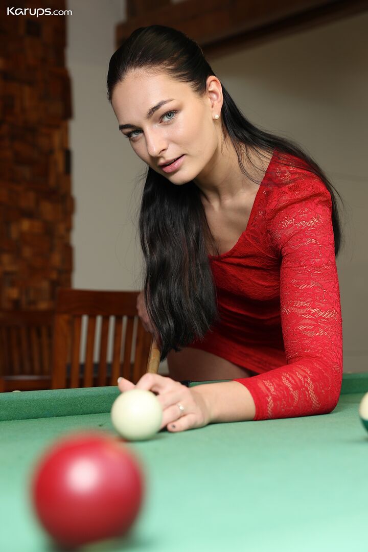 BILLIARD BITCHES