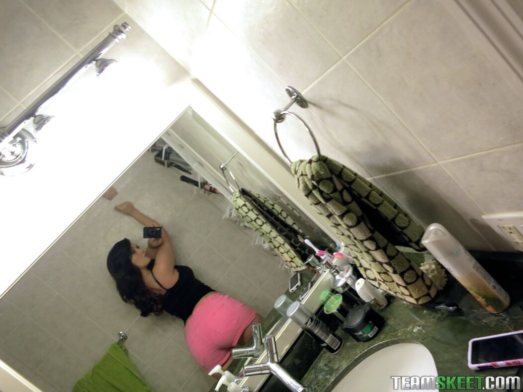 Thick 19 Yr old gets fucked