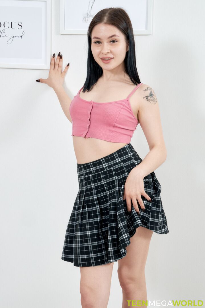 Hanging a picture ends with sex