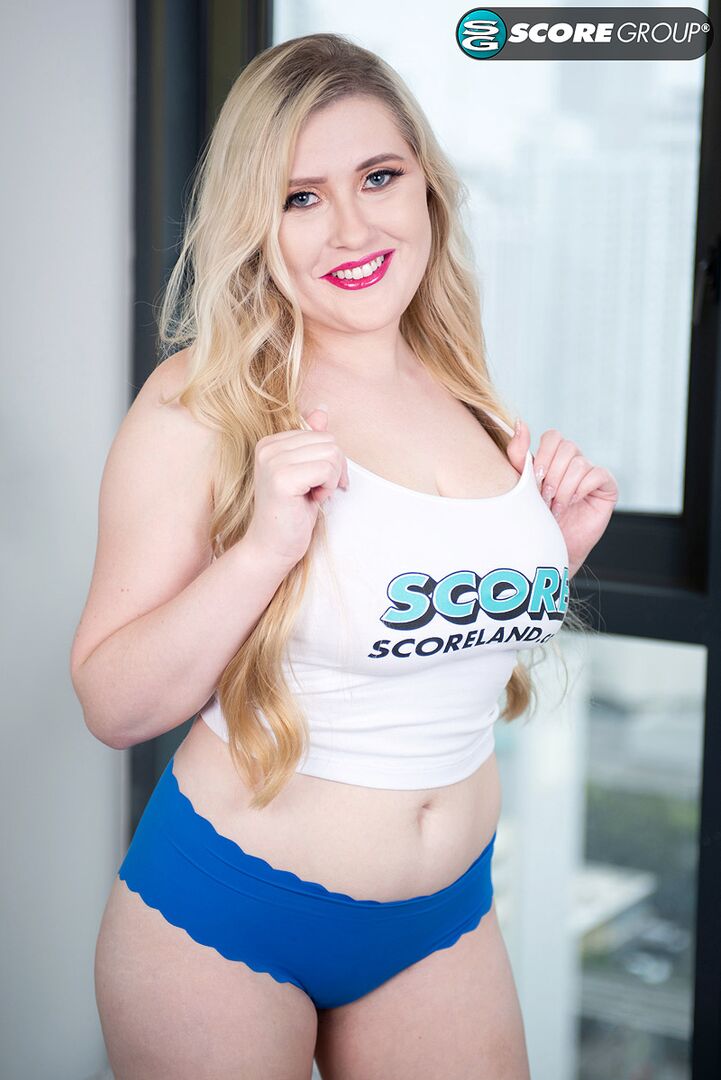 EMMA SHAY: DOLL FACE GETS HER BUZZ ON