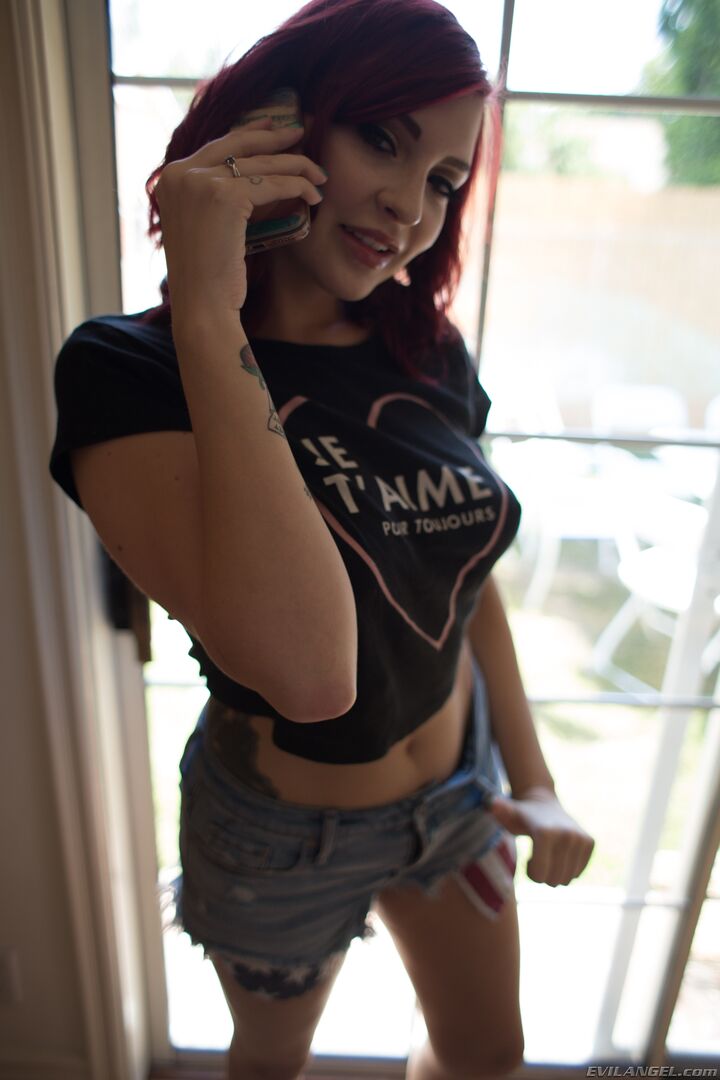 REDHEAD IVY'S INTERRACIAL ANAL REAMING
