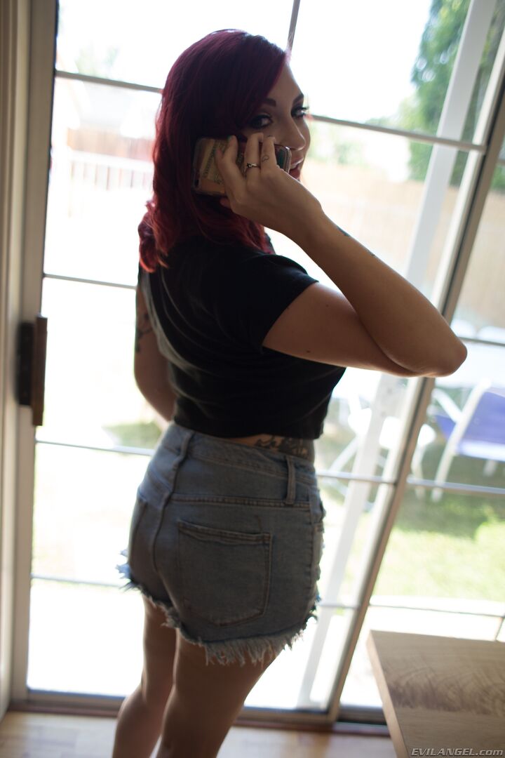 REDHEAD IVY'S INTERRACIAL ANAL REAMING