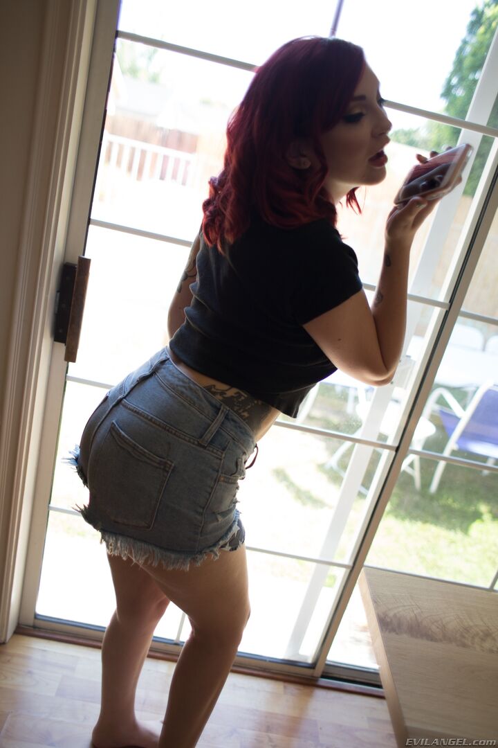 REDHEAD IVY'S INTERRACIAL ANAL REAMING