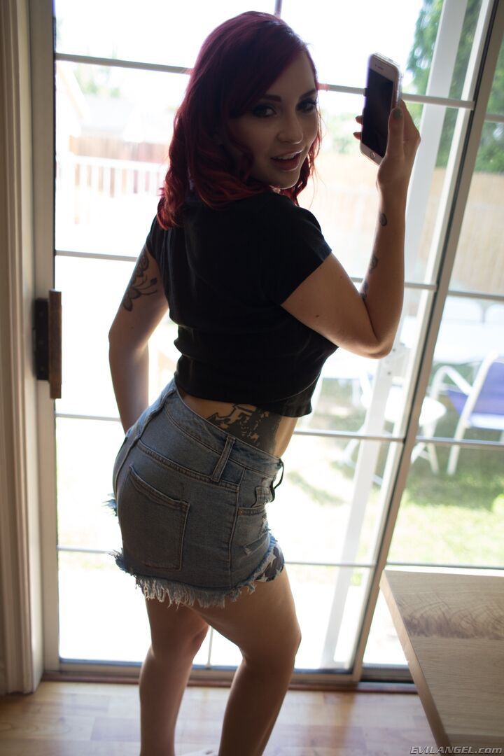 REDHEAD IVY'S INTERRACIAL ANAL REAMING