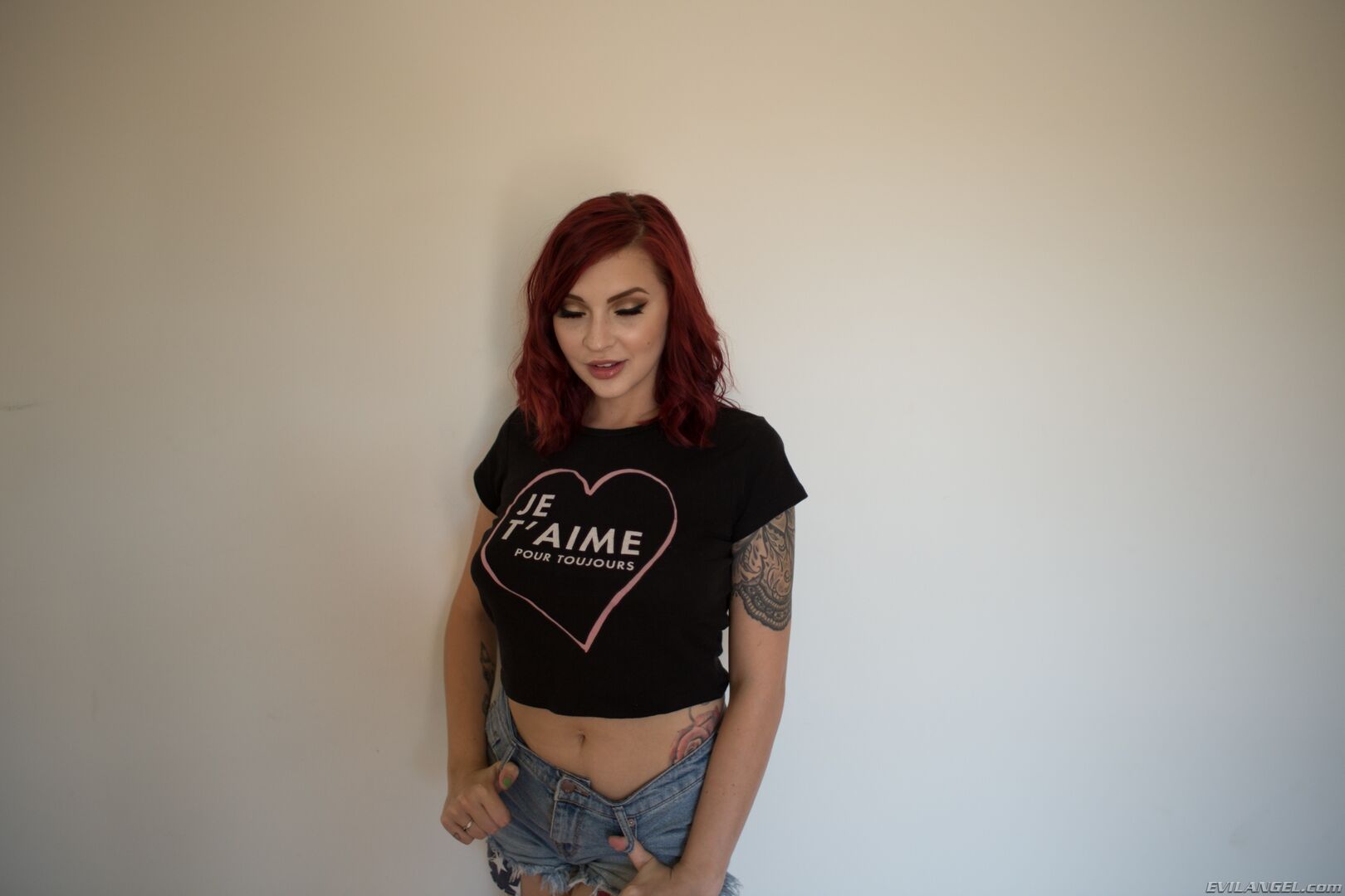REDHEAD IVY'S INTERRACIAL ANAL REAMING