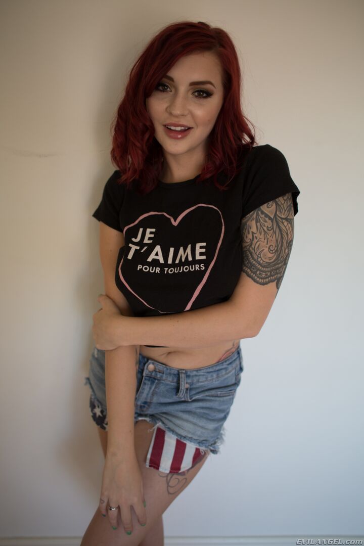 REDHEAD IVY'S INTERRACIAL ANAL REAMING
