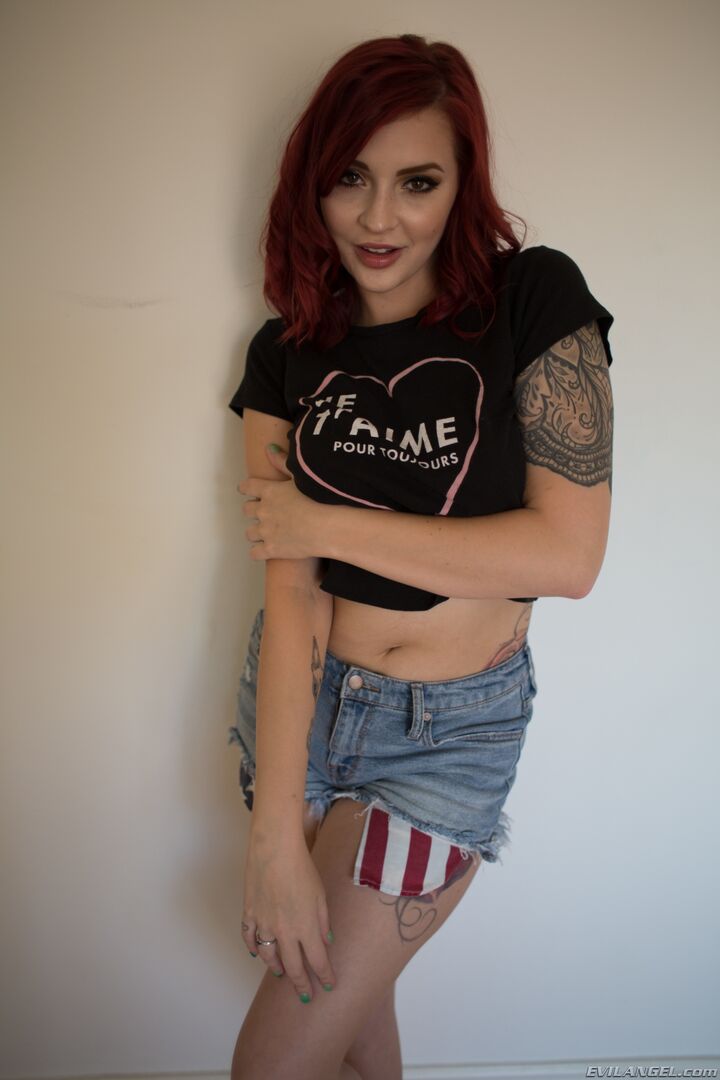 REDHEAD IVY'S INTERRACIAL ANAL REAMING