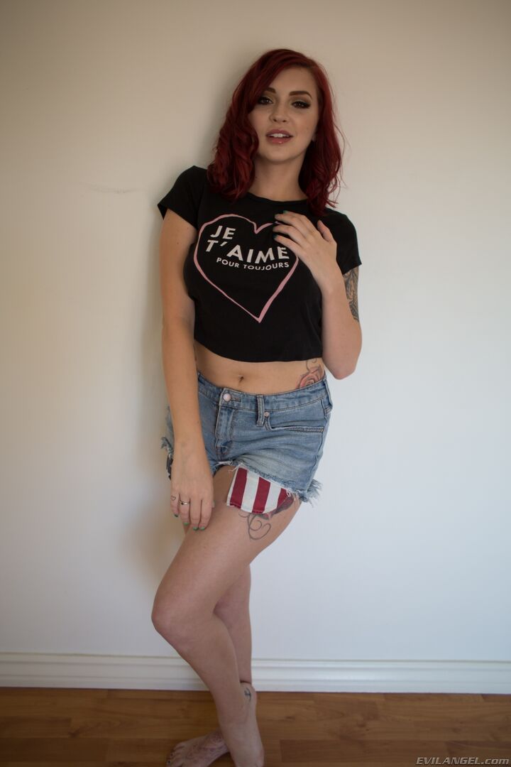 REDHEAD IVY'S INTERRACIAL ANAL REAMING