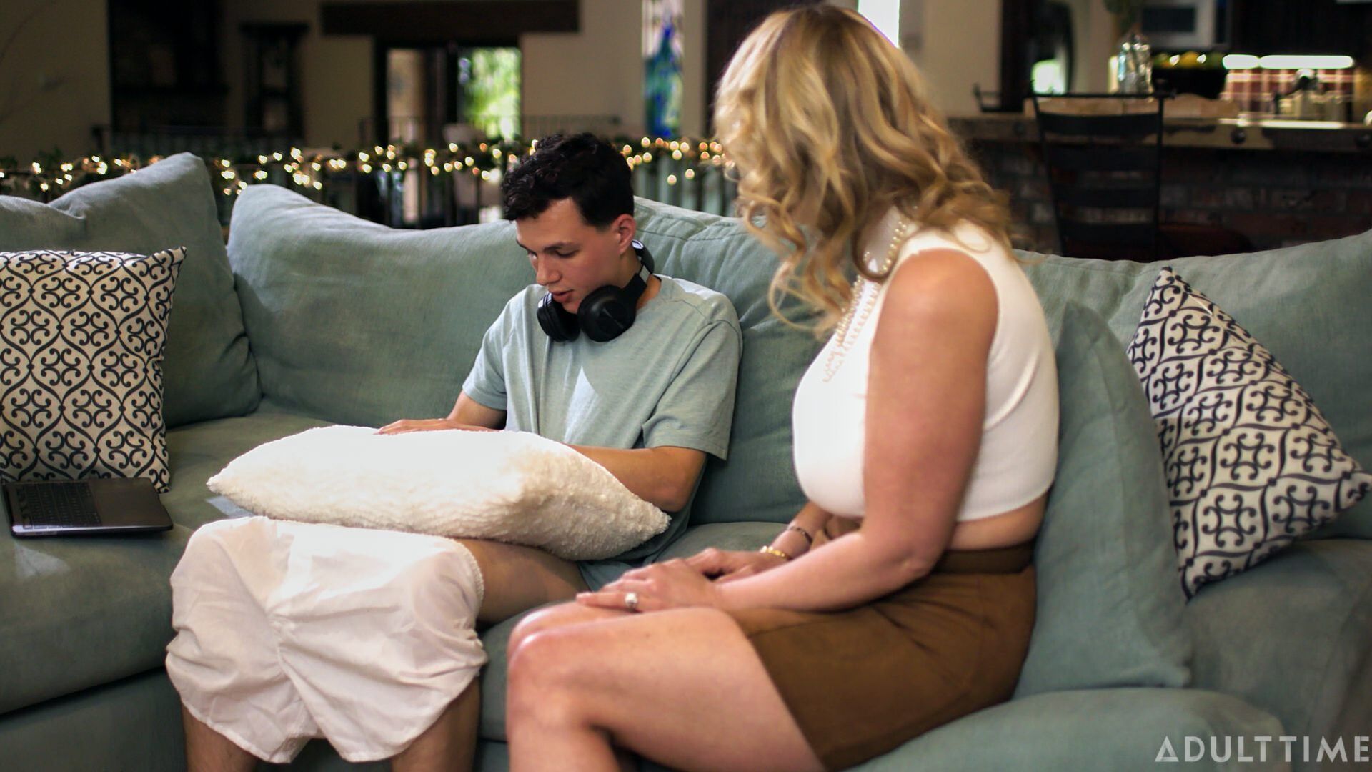 A gooner like his stepmom