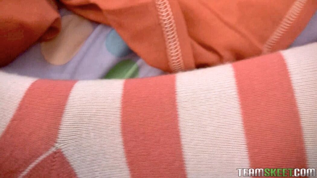 Riley and Her Dildo