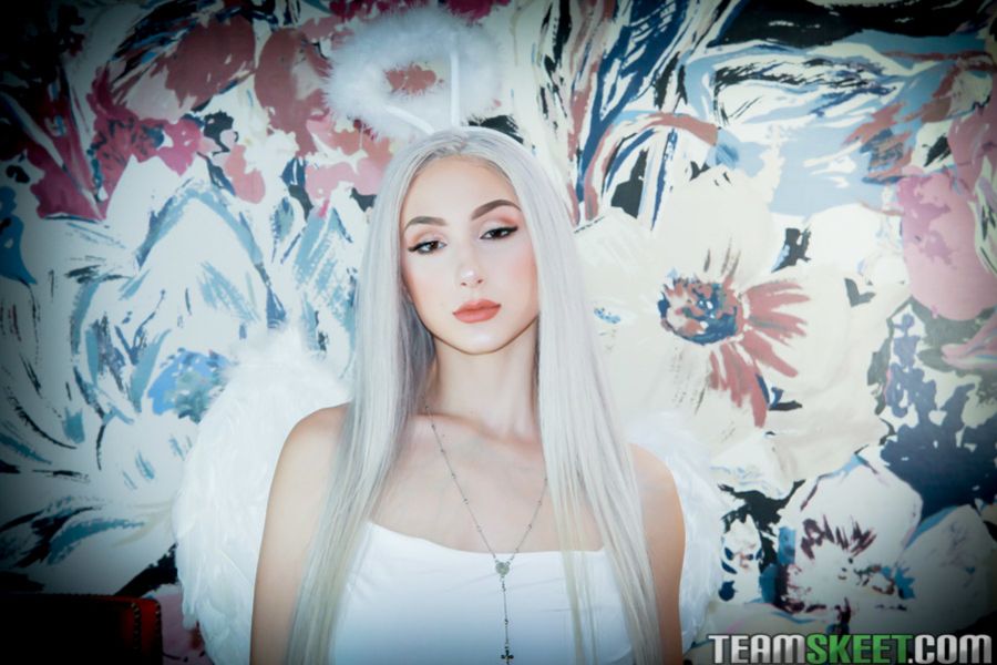 Angel Tits
