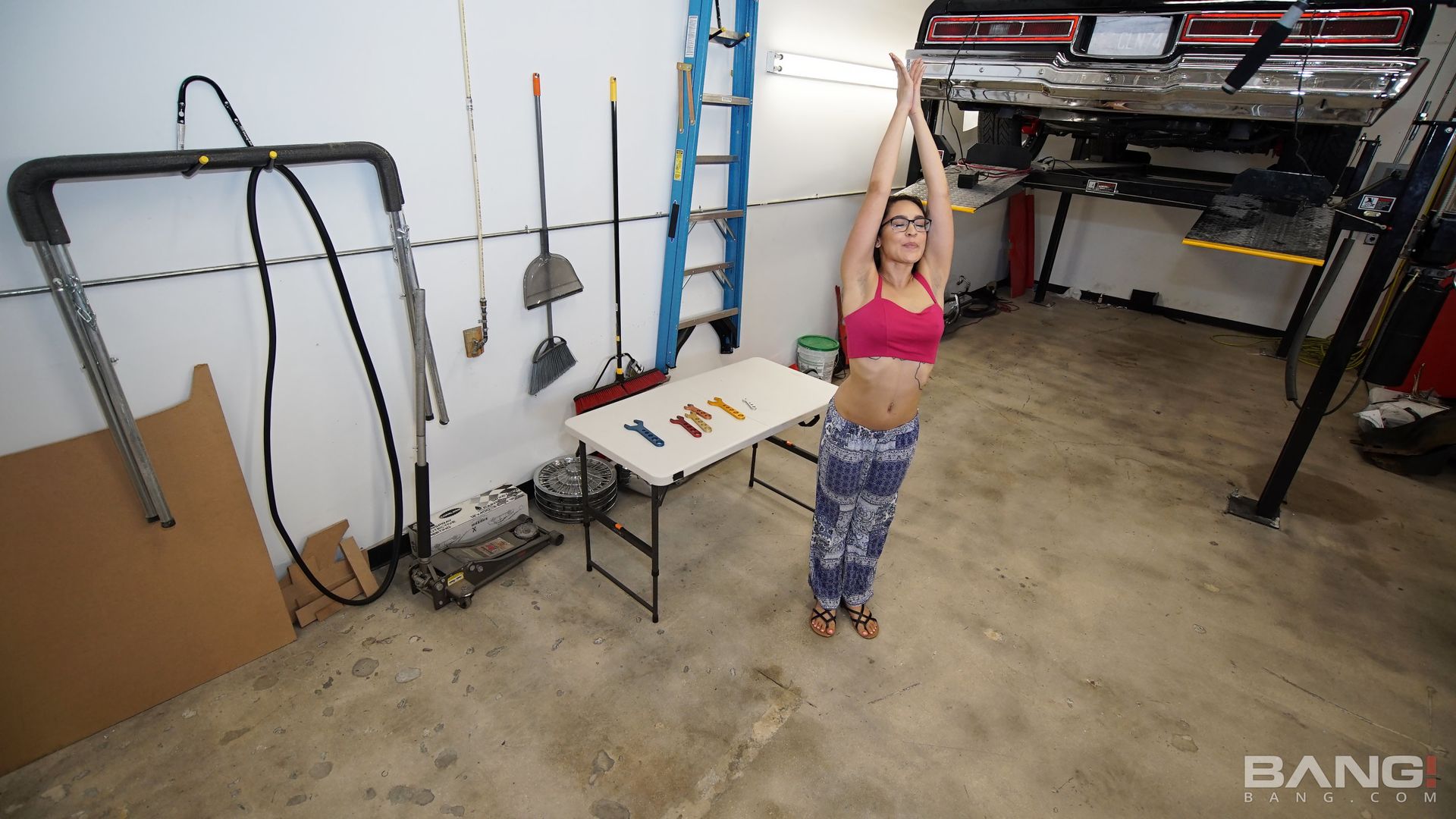 Xaya Lovelle Is A Hippie Chick That Will Fuck To Get Her Car Fixed