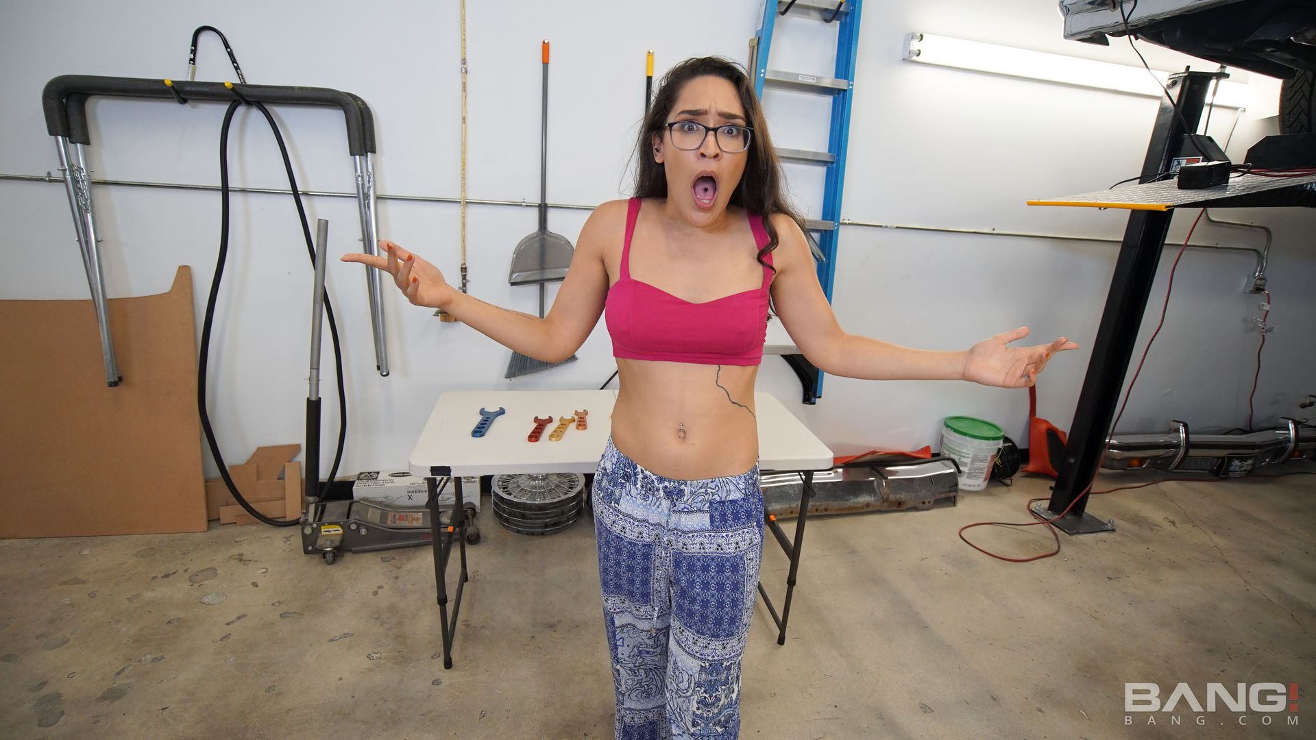 Xaya Lovelle Is A Hippie Chick That Will Fuck To Get Her Car Fixed