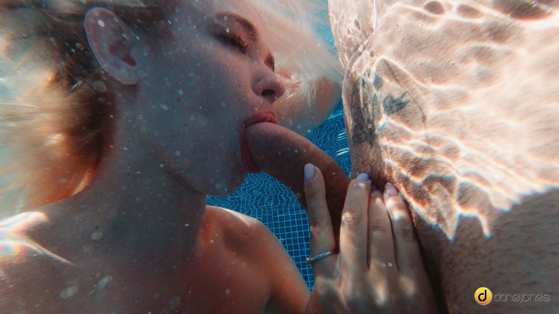 Cute blonde skinny dip pool sex