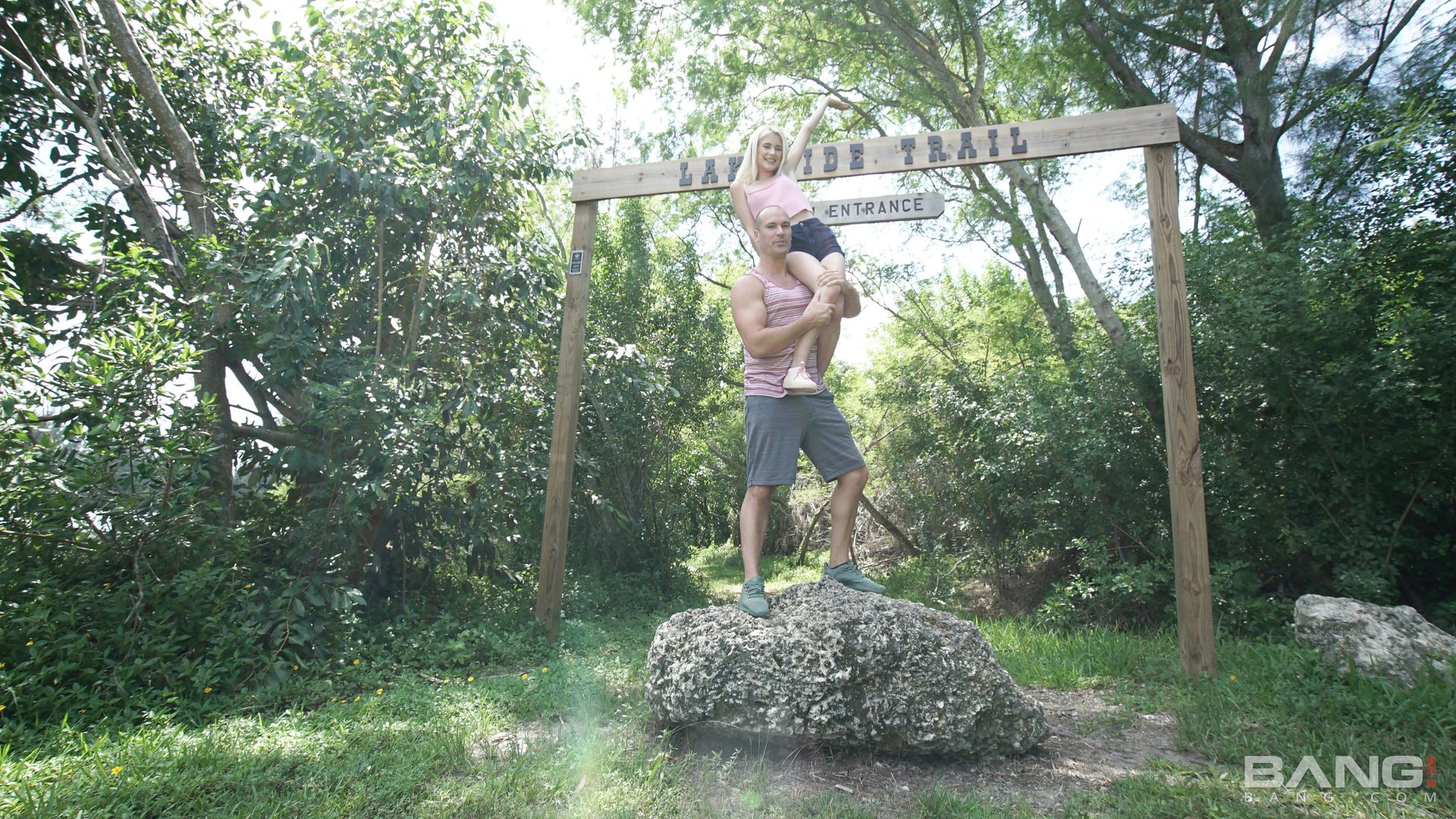 Jessie Saint Flies A Kite And Gets Fucked In The Woods