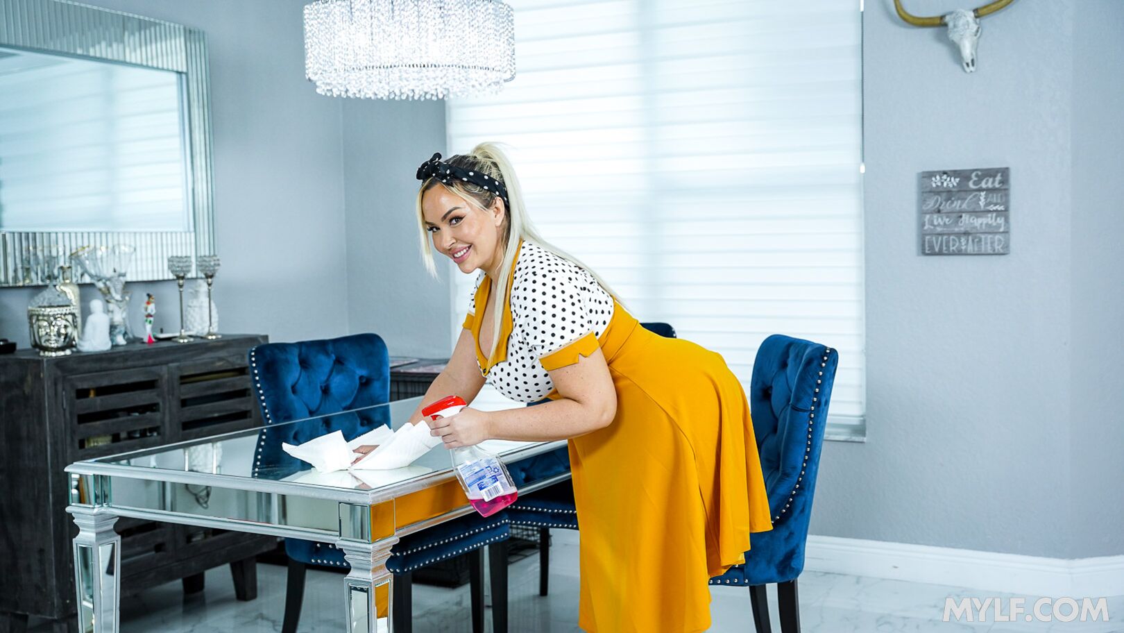 Cum-Desperate Housewife