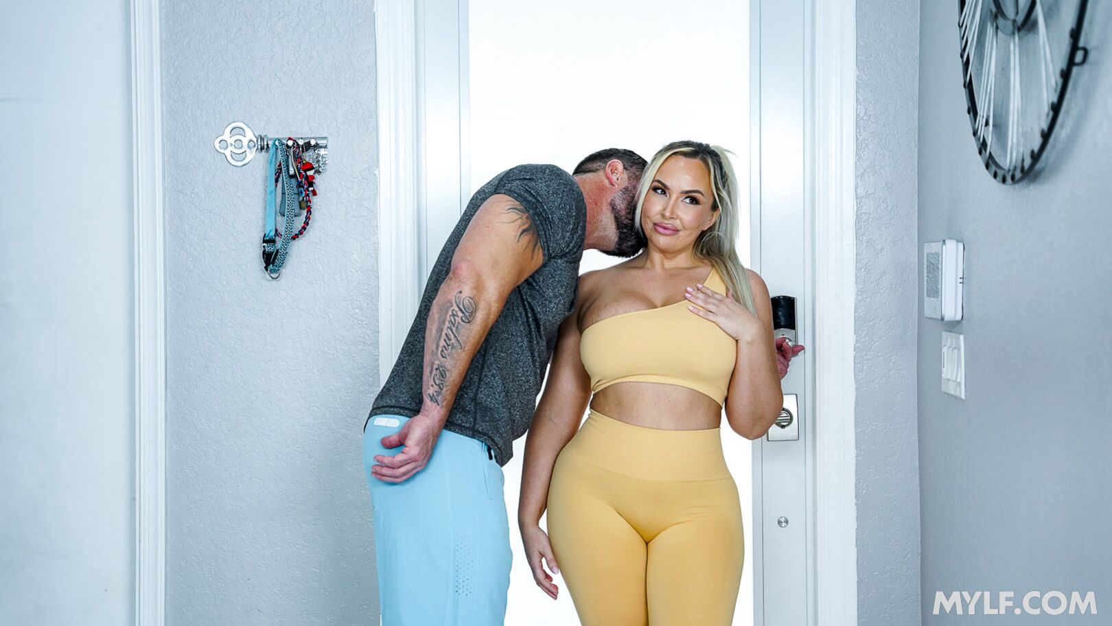 Cum-Desperate Housewife