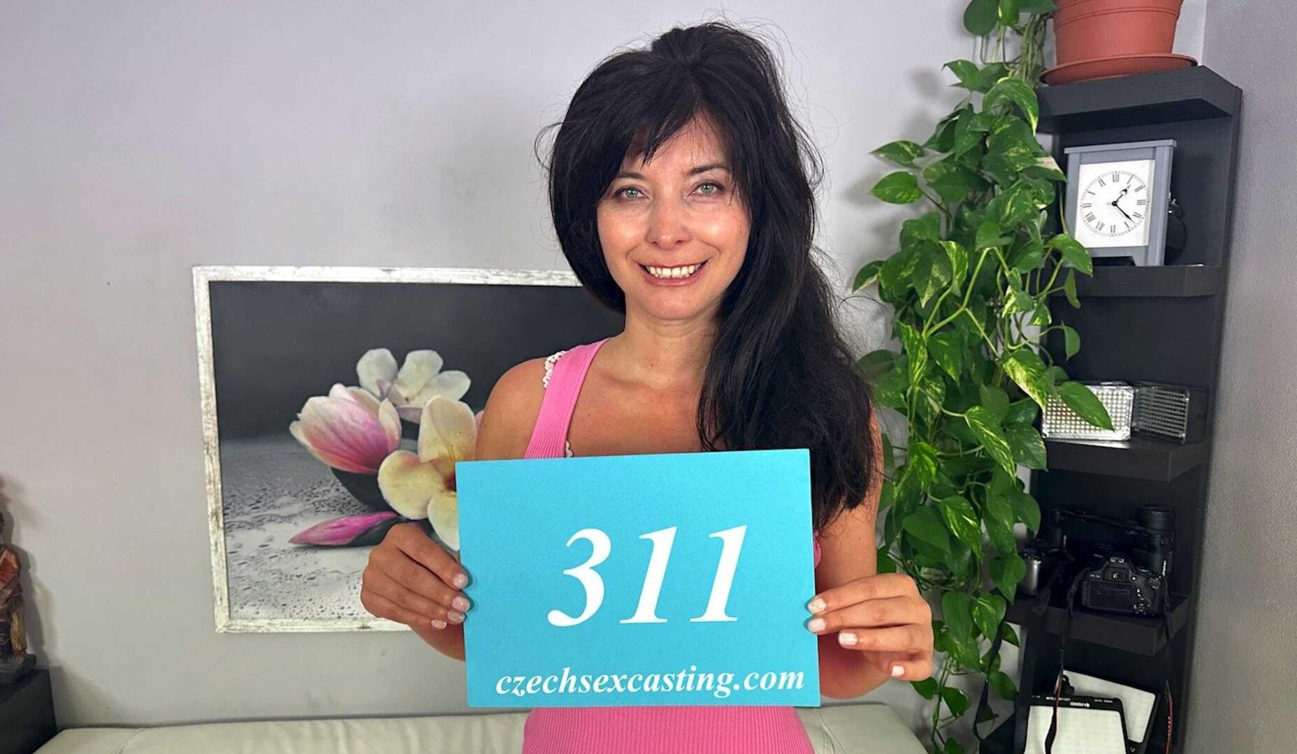 Poland milf wants to be a great photo model