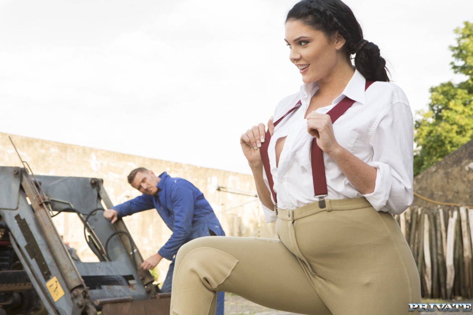 Posh Girl Emma Leigh Takes a Big Farmer’s Cock for a Ride
