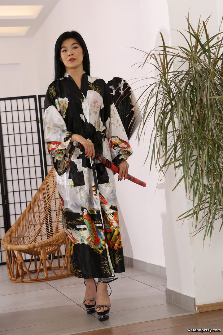 AKASHA COLIUN — ORIENTAL STREAMS