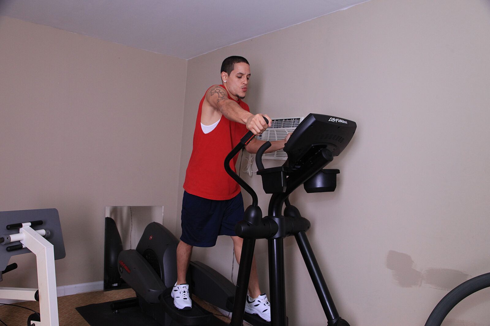 Commando Gets Picked Up At The Gym By Jade Jamison